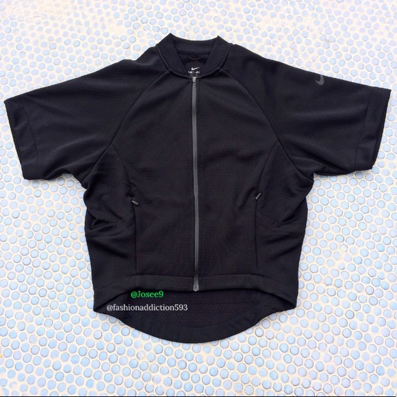 Nike therma spere women's black jacket capes - Picture 3 of 7